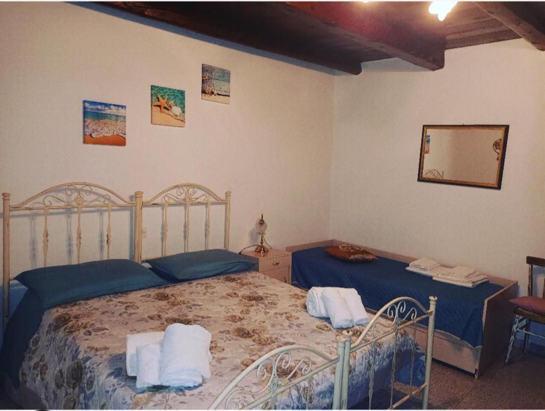 A Casa Di Nonna Iun Q2951 Villa Fluminimaggiore Kültér fotó
